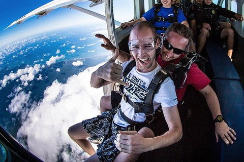 Byron Bay Tandem Sky Dive - Tourism Brisbane 6