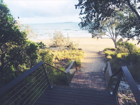 Canoe Point Beach And Parklands - Tourism Brisbane 0