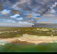 Castaways Beach - Brisbane 4u