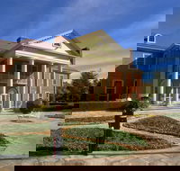 Embassy Drive - Brisbane Tourism