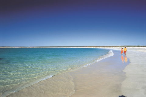 Gnaraloo Bay - Tourism Brisbane 0