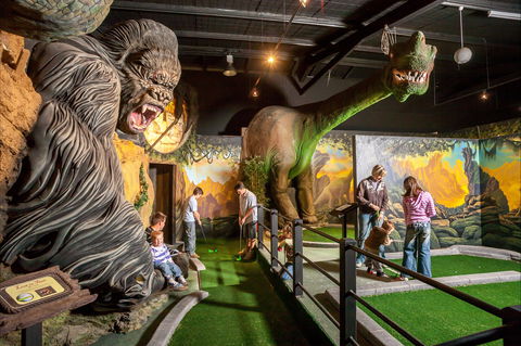 Gold Rush Mini Golf - Brisbane Tourism 0