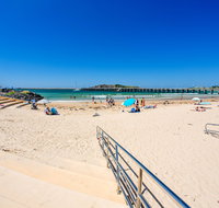 Jetty Beach - Tourism Brisbane