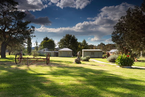 Strathnairn Arts - Brisbane Tourism 2