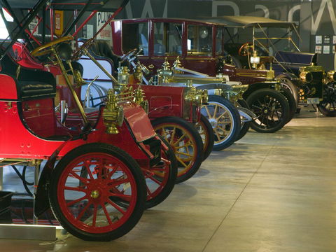 Wonders Of Wynyard  Exhibition And Visitor Information Centre - Tourism Brisbane 1
