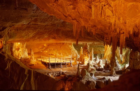 Abercrombie Caves - Tourism Brisbane 0