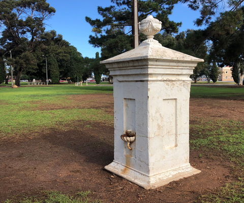 Bews Fountain, Kadina - Tourism Brisbane 0