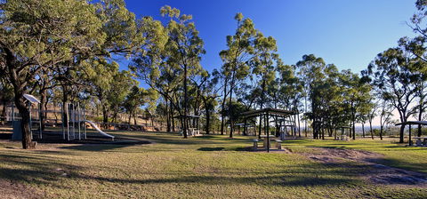 Middlemount - Brisbane Tourism 0