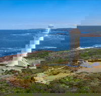 Point Stephens Lighthouse and Fingal Island - Tourism Brisbane