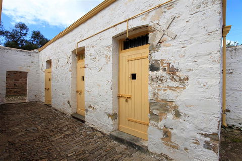 Police Lockup And Stables - Tourism Brisbane 0