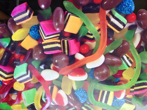 The Pier View Lolly Shop - Brisbane Tourism 1
