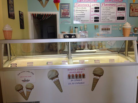 The Pier View Lolly Shop - Brisbane Tourism 2