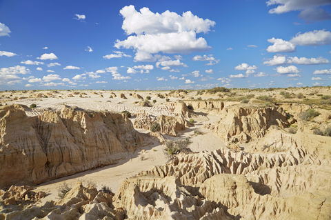 Walls Of China Viewing Platform - Tourism Brisbane 1