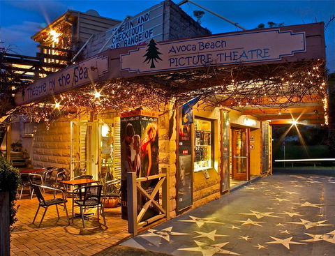 Avoca Beach Picture Theatre - Tourism Brisbane 0