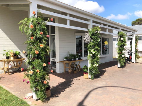 Robe Flower School - Brisbane Tourism 1