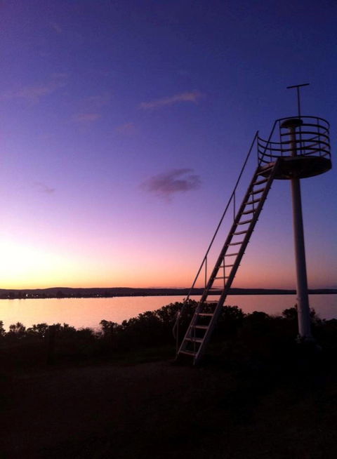 Island Lookout Tower And Reserve - Tourism Brisbane 0