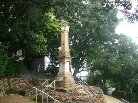 Ithaca War Memorial And Park - Tourism Brisbane 0