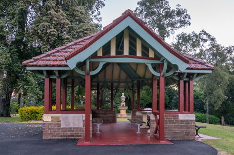 Macarthur Park - Brisbane 4u 1