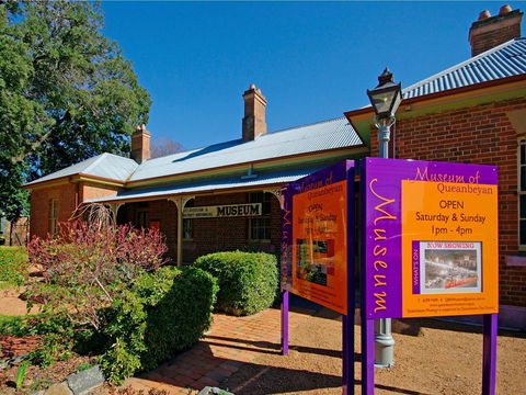 Queanbeyan Museum - Brisbane 4u 0