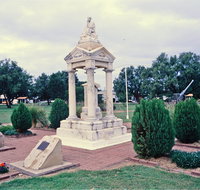 Weeping Mother Memorial - Tourism Brisbane