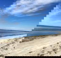 Brownlow Beach - Tourism Brisbane