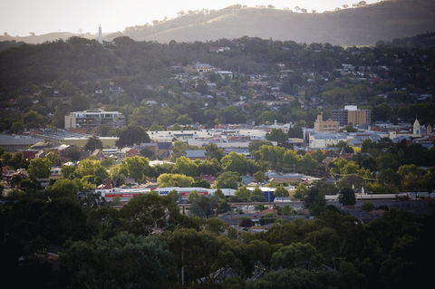 Monument Hill - Tourism Brisbane 0