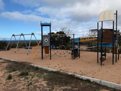 Port Gibbon Playground - Brisbane Tourism 0