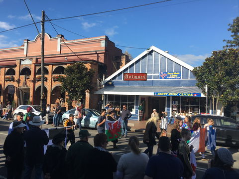 Broughton Antiques - Tourism Brisbane 2