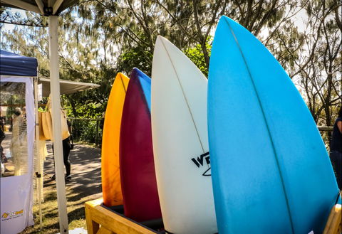 Burleigh Art And Craft Markets - Brisbane Tourism 0