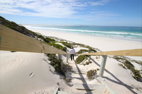Coffin Bay National Park - Tourism Brisbane 0