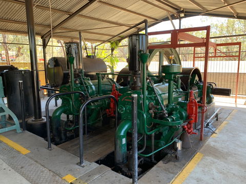 Historical Crossley Engine - Brisbane 4u 0