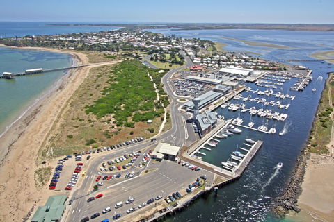 Queenscliff Harbour - Tourism Brisbane 1