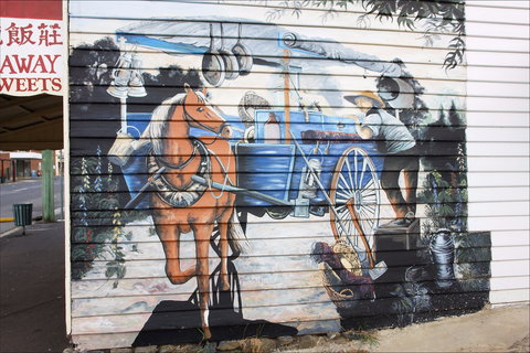 Sheffield: Town Of Murals - Brisbane Tourism 0