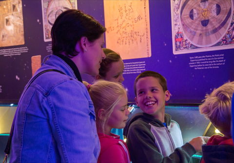 Sir Thomas Brisbane Planetarium - Brisbane Tourism 2