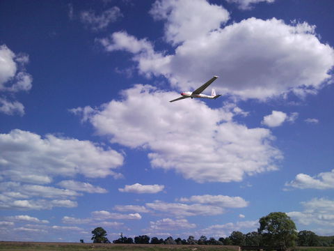 Southern Tablelands Gliding Club - Tourism Brisbane 1