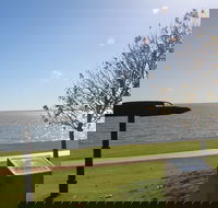 The Donald Campbell Obelisk - Tourism Brisbane