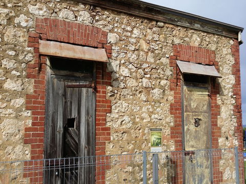 A Walk Back In Time Time Trail - Kingscote - Tourism Brisbane 0