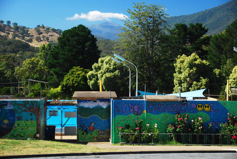 Eildon Outdoor Swimming Pool - Tourism Brisbane 0
