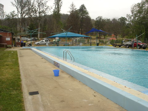 Marysville Outdoor Swimming Pool - Tourism Brisbane 0