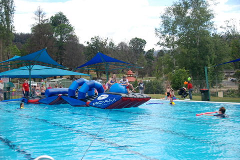 Marysville Outdoor Swimming Pool - Tourism Brisbane 1