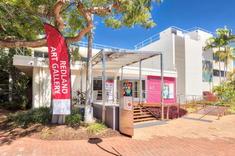 Redland Art Gallery - Tourism Brisbane 0