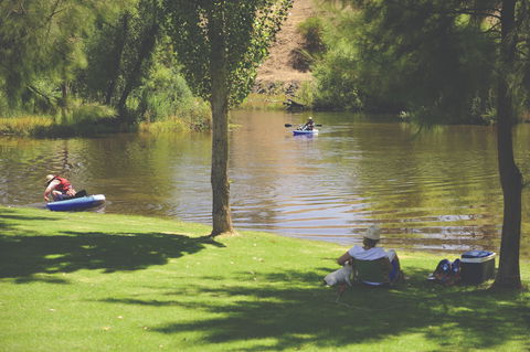 The Lions Junction Park - Tumut - Tourism Brisbane 0