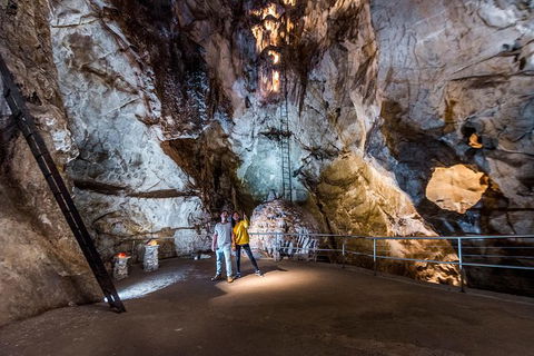 Jenolan Caves: Lucas Cave Tour - Brisbane Tourism 1