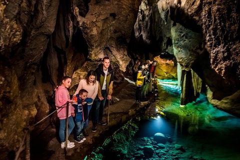 Jenolan Caves: Imperial Cave Tour - Brisbane Tourism 0