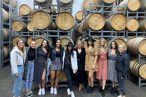 Hunter Valley Wine Tour Ex Newcastle Incl Lunch, Cheese, Chocolate & Distillery - Brisbane 4u 7