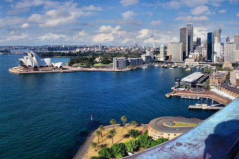 Sydney Airport Transfers : Sydney City To Sydney Airport SYD In Luxury Van - Tourism Brisbane 4