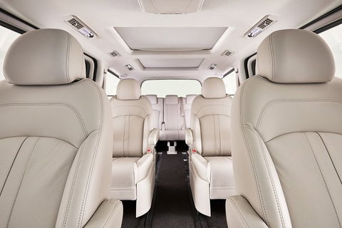 Luxury Van, Private Transfer, Cairns City - Cairns Airport - Brisbane Tourism 1
