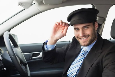 Cairns & Airport Transfers Between Port Douglas & Cairns (Private Chauffeur) - Tourism Brisbane 1