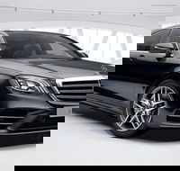 Gold Coast Airport Transfers  Gold Coast City to Airport OOL in Luxury Car