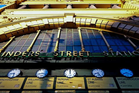 PRIVATE Central Melbourne Walking Tour - Brisbane 4u 3